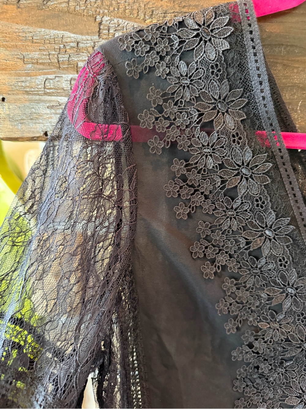 Alice and Olivia Silk Brea Lace Detail Ballon sleeve Blouse - Picture 5 of 9